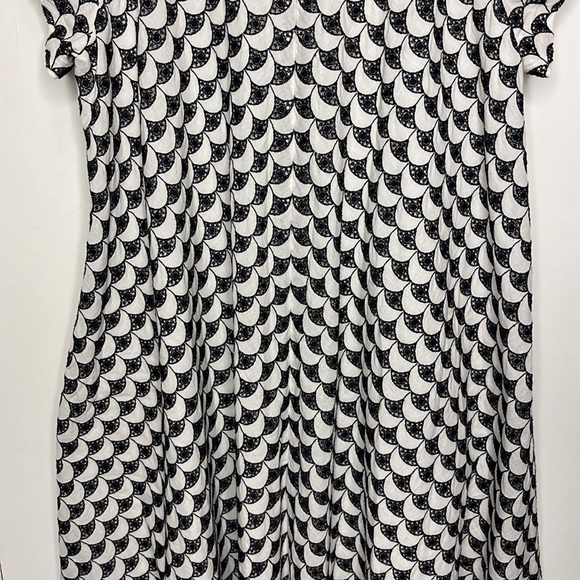 Jessie Liu black and white patterned dress - Picture 9 of 11